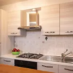 Appartement Con Parcheggio E Giardino