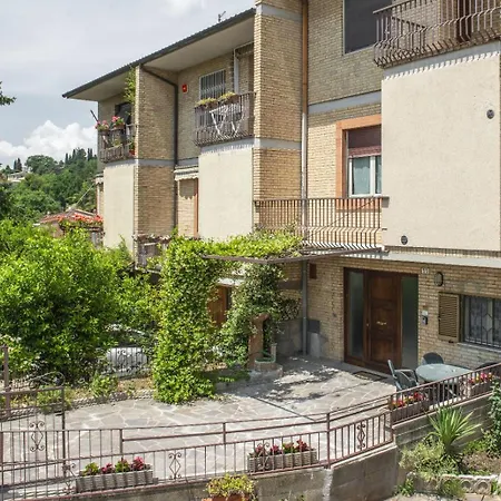 Con Parcheggio E Giardino * Assisi