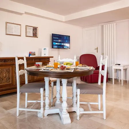 Con Parcheggio E Giardino Apartmán Assisi