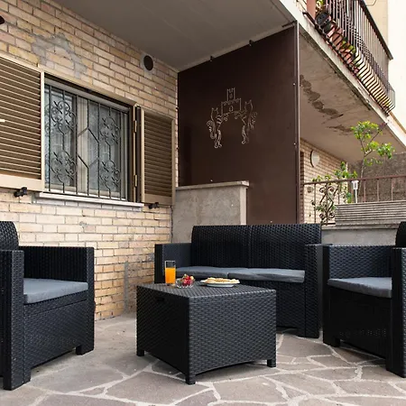 Апартаменты Con Parcheggio E Giardino Ассизи