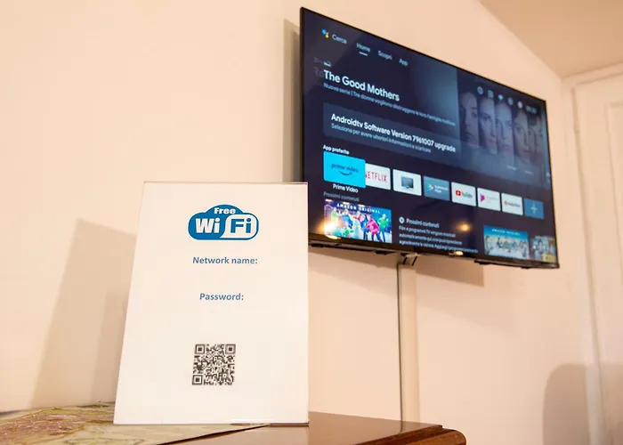 Con Parcheggio E Giardino Apartamento *