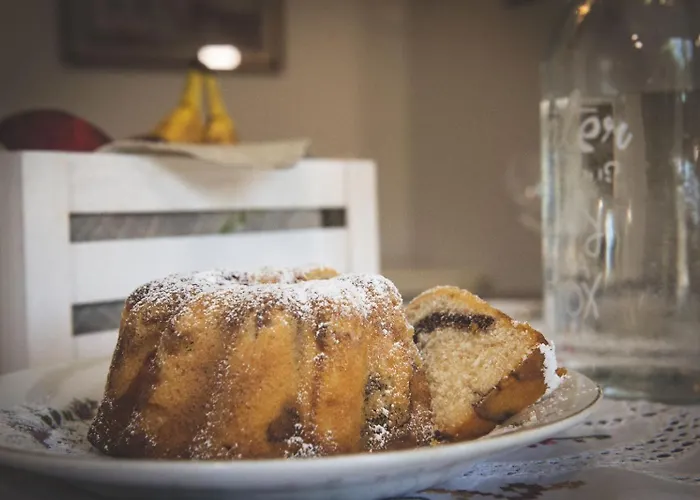 Con Parcheggio E Giardino Apartamento *