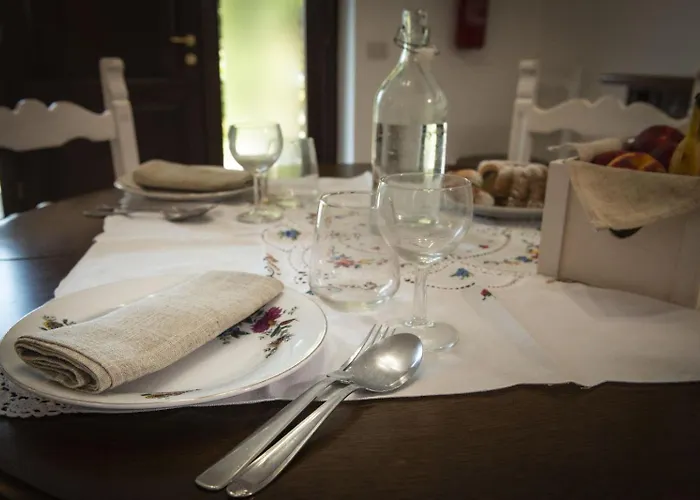 Apartamento Con Parcheggio E Giardino